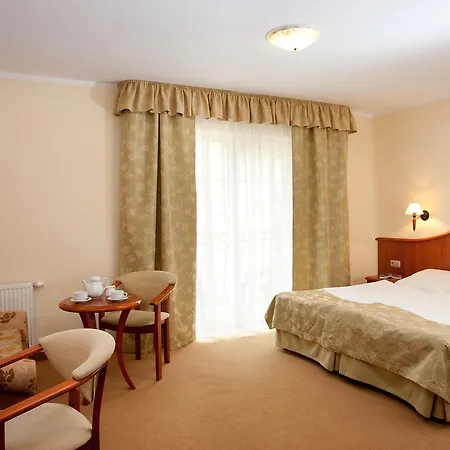 Ferienpark Jantar-spa Kompleks Wypoczynkowo-rehabilitacyjny *